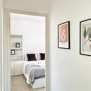 https://apartamento-estacin-de-portbou.topcostabravahotels.com